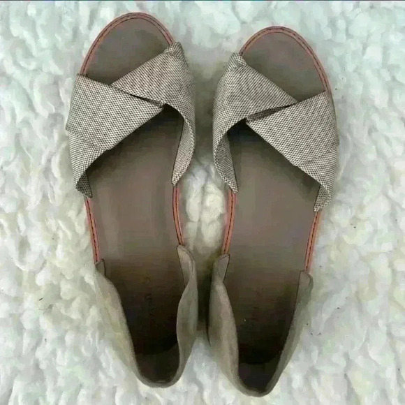 𝅺VINCE Idara Cotton & Suede Pleated Accents Slides Flat Sandals - Picture 2 of 6